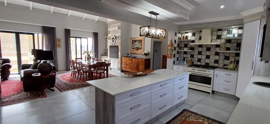 3 Bedroom Property for Sale in Dana Bay Western Cape